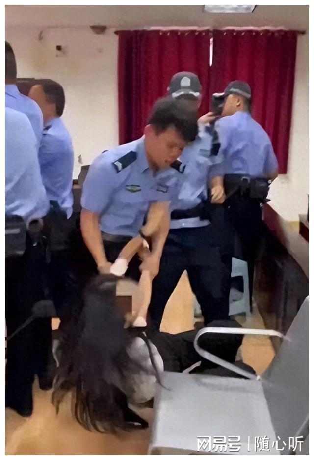 涉事骑友回应引发争议事件，反思与启示之路