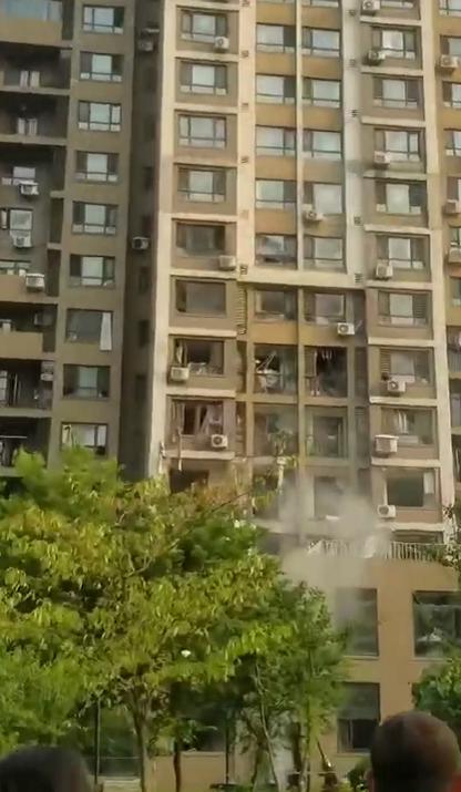 深圳爆炸小区事件，天价地产的警示与反思