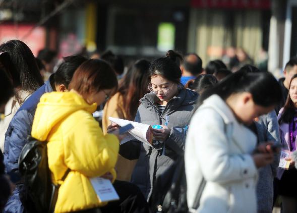 江苏省各城市公务员考情解析，哪个城市的公务员考取更具优势？